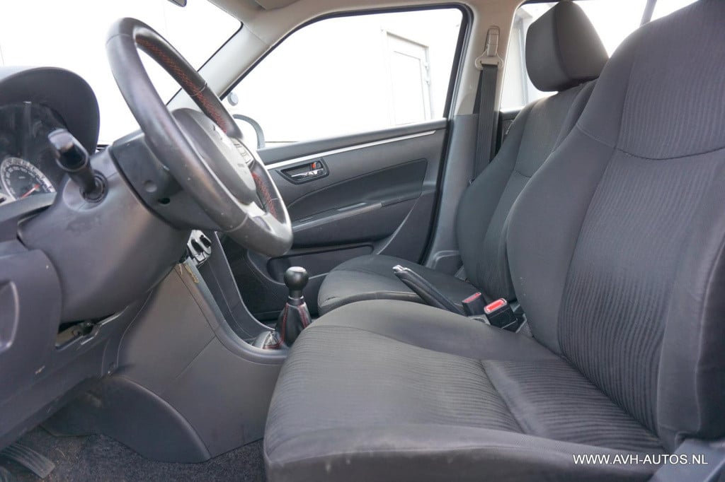 Suzuki Swift 1.2 bandit easss