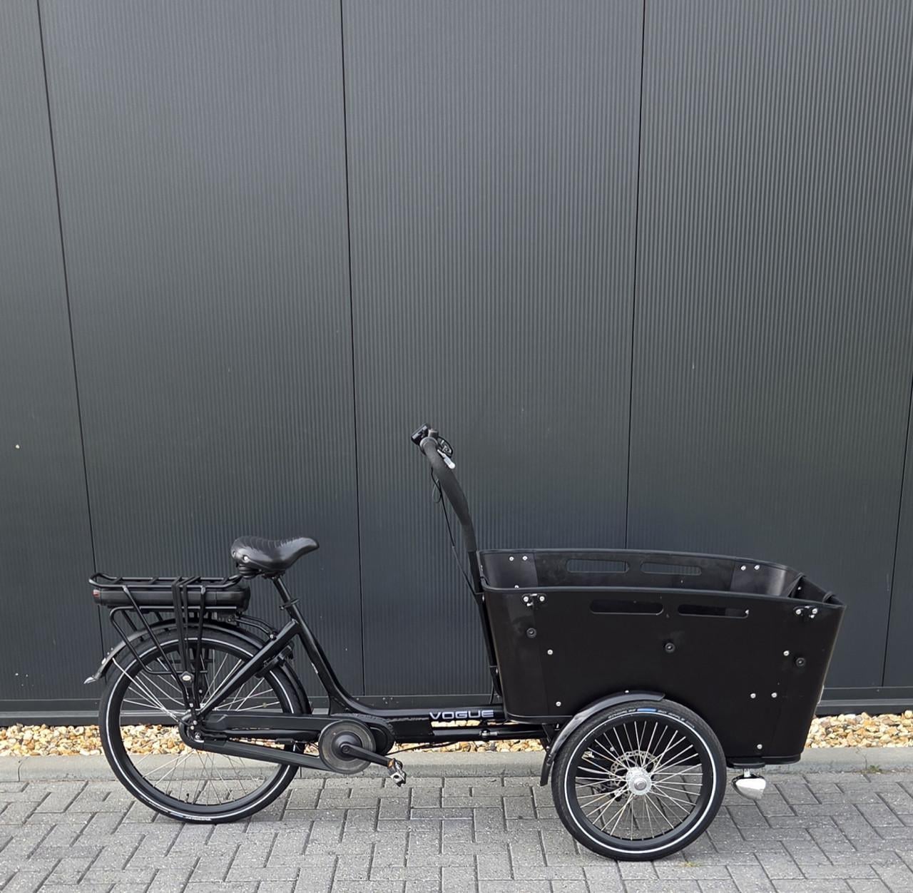 Prachtige Vogue Carry 3 Elektrische Driewielbakfiets  Matzwart (2392 km)