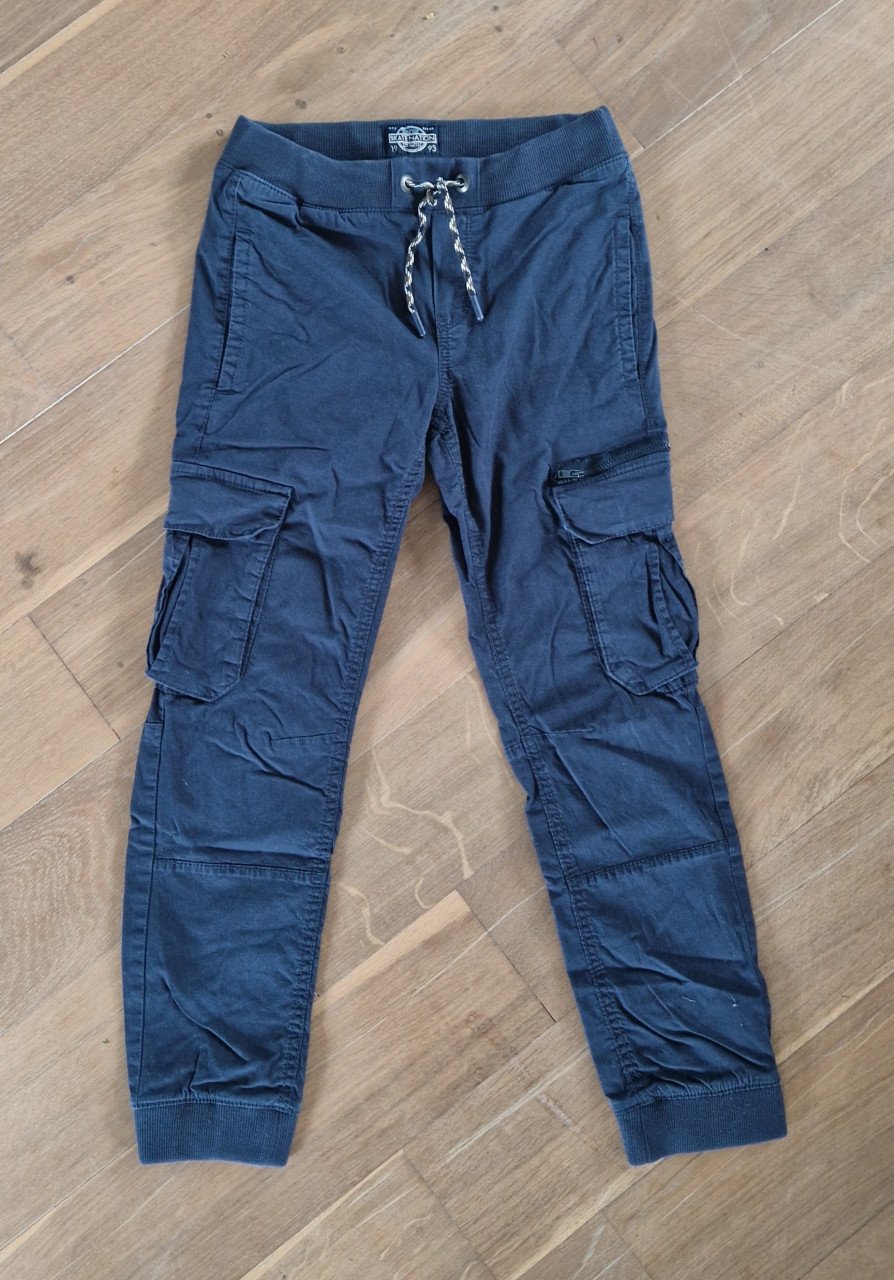 Jongens lange broek maat 140