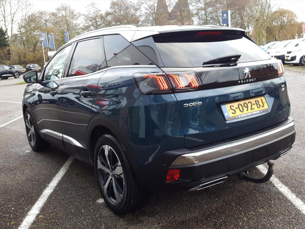 Peugeot 3008 gt 1.2-130pk automaat/eat8 navigatie| trekhaak | apple carplay