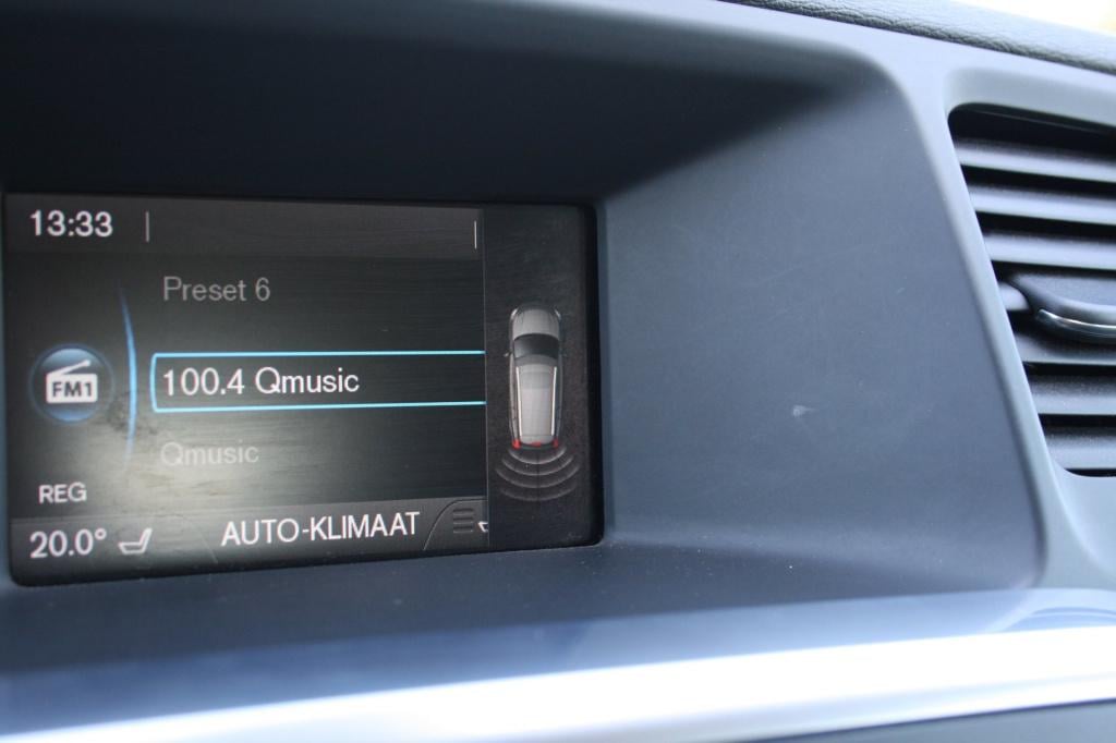 Volvo V60 1.6 t3 momentum / afn. trekhaak / cruise / pdc / stoelv.