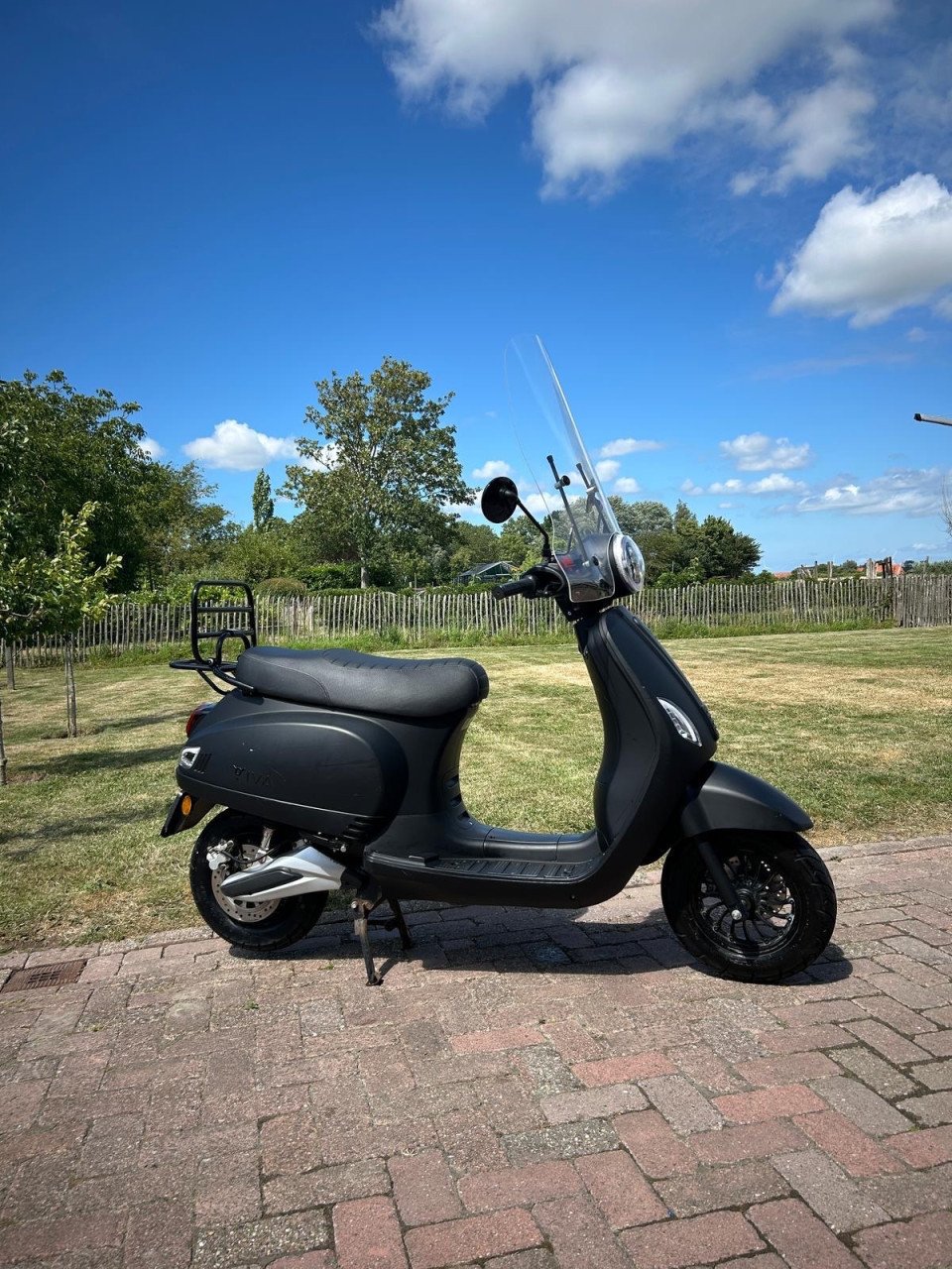 E scooter
