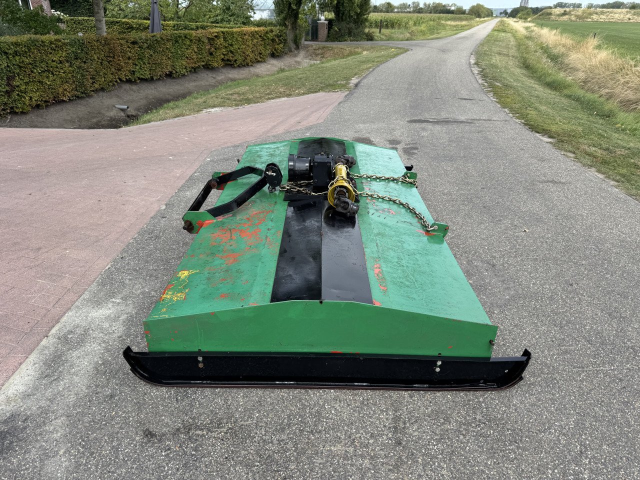 Weidebloter 275