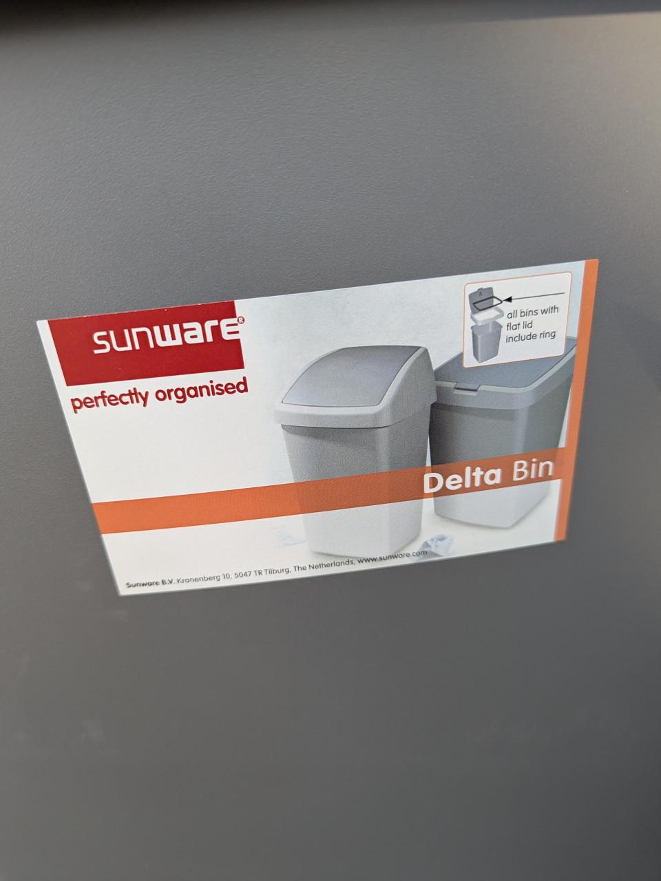 Vuilnisbakken, prullenbakken, Toiletborstels Nieuw