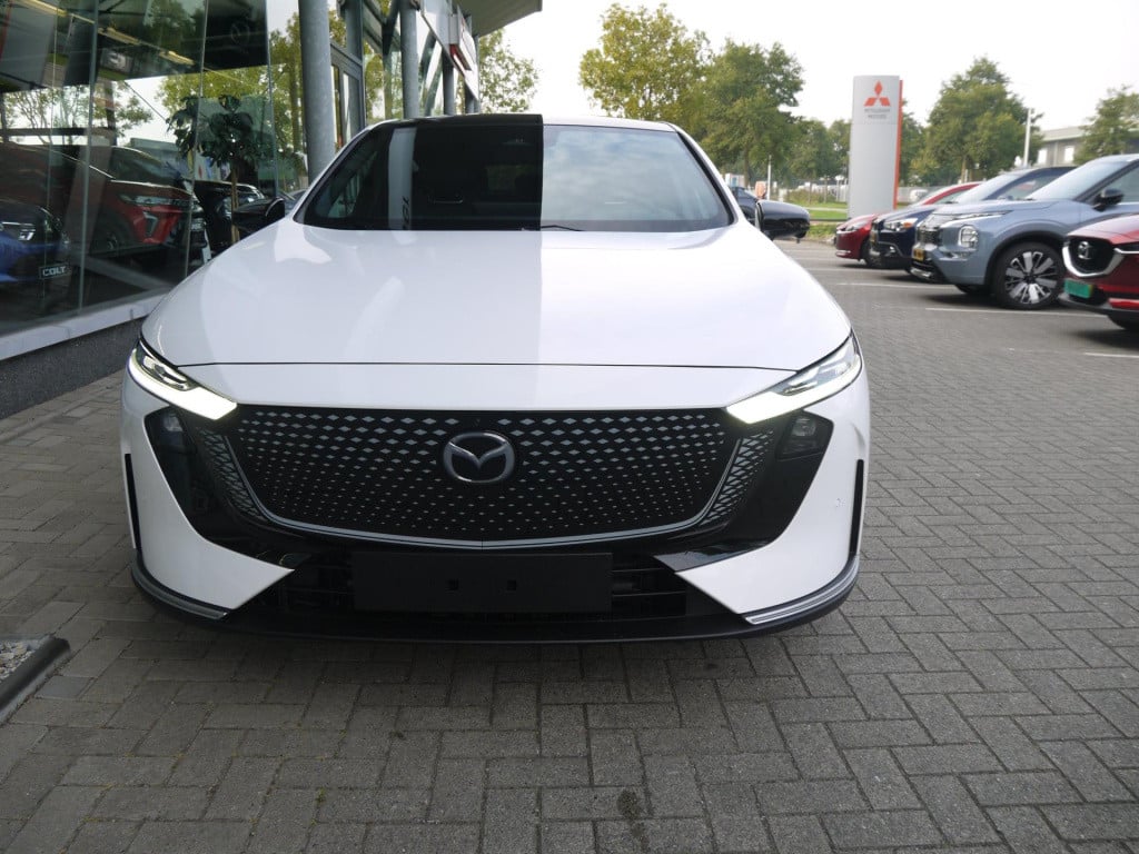Mazda 6 6e takumi 68.8 kwh
