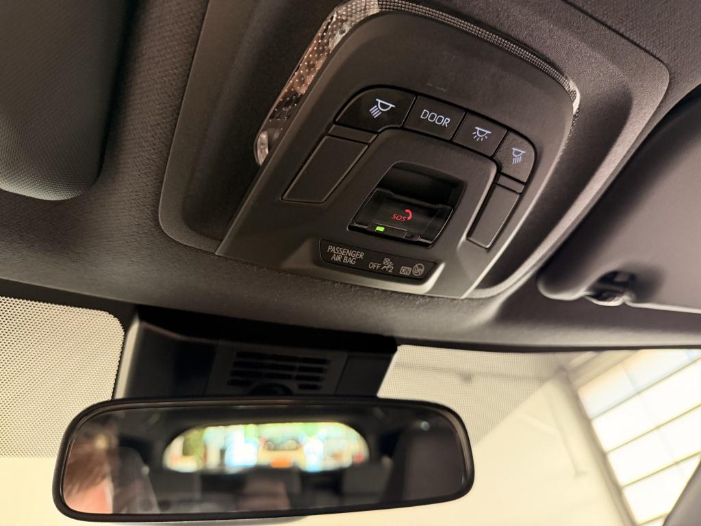 Toyota Corolla Touring Sports 140 hybrid active aktie model !!!