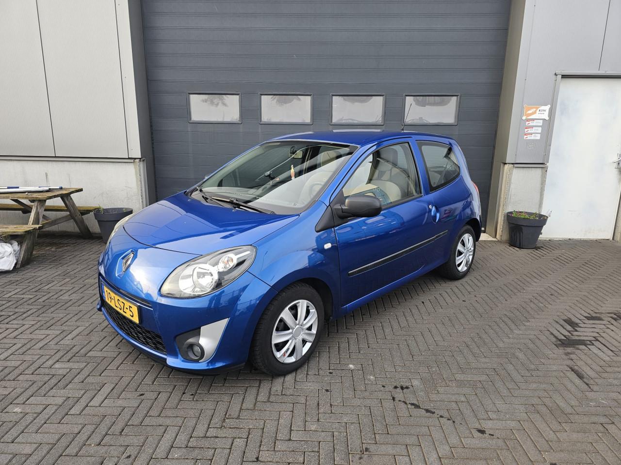 TE KOOP RENAULT TWINGO 1.2 16V AUTHENTIQUE
