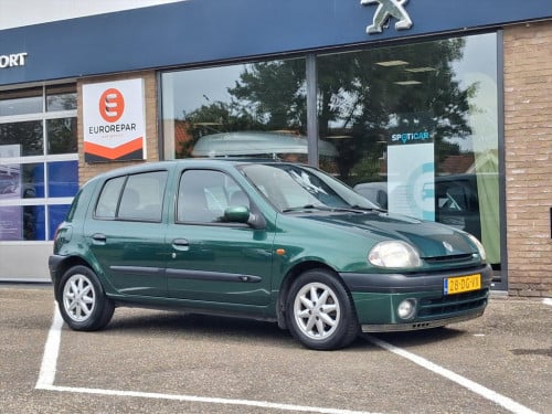 Renault Clio 1.6 rn automaat