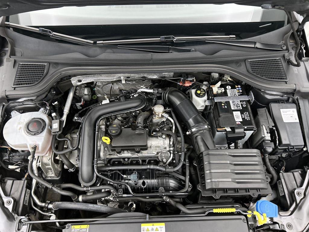 Volkswagen Golf 1.0 tsi life | navigatie | apple carplay / android auto | s