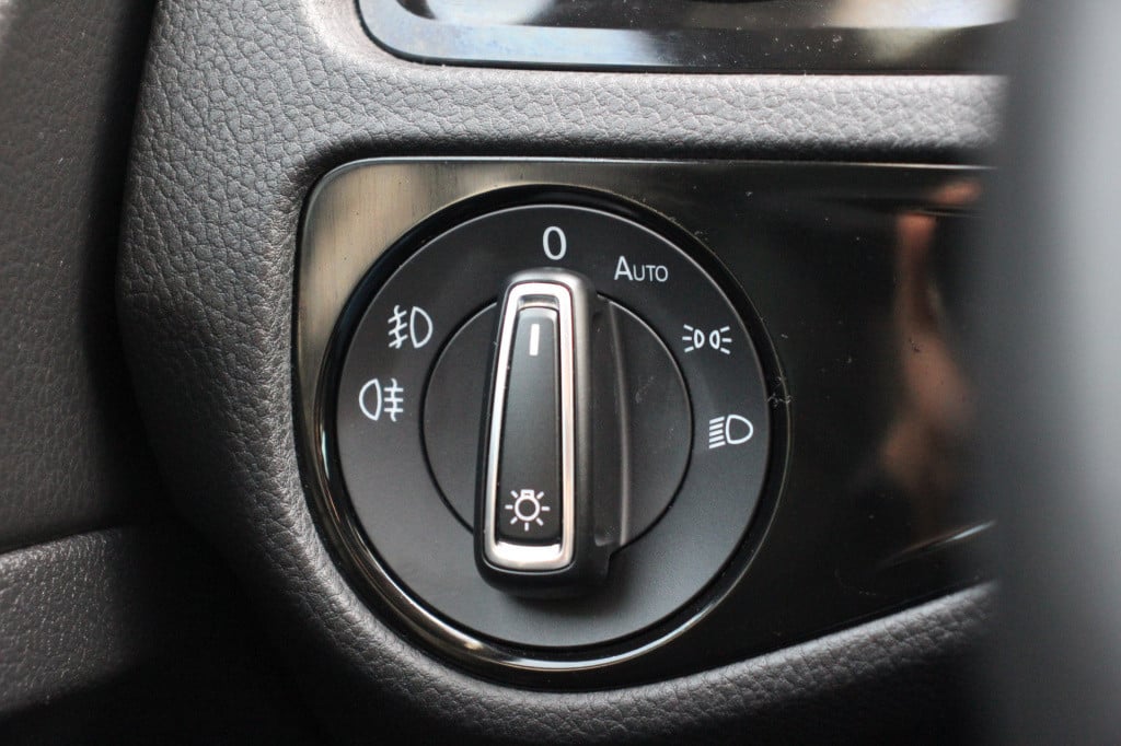Volkswagen Golf 1.4 tsi highline | navi | automaat | massage stoelen |