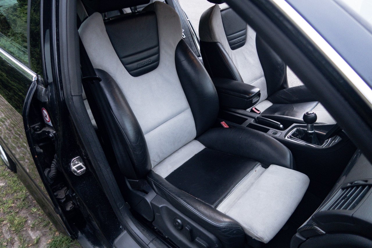Audi S4 Avant V8 Handbak 2005 Zwart - Milltek - Youngtimer