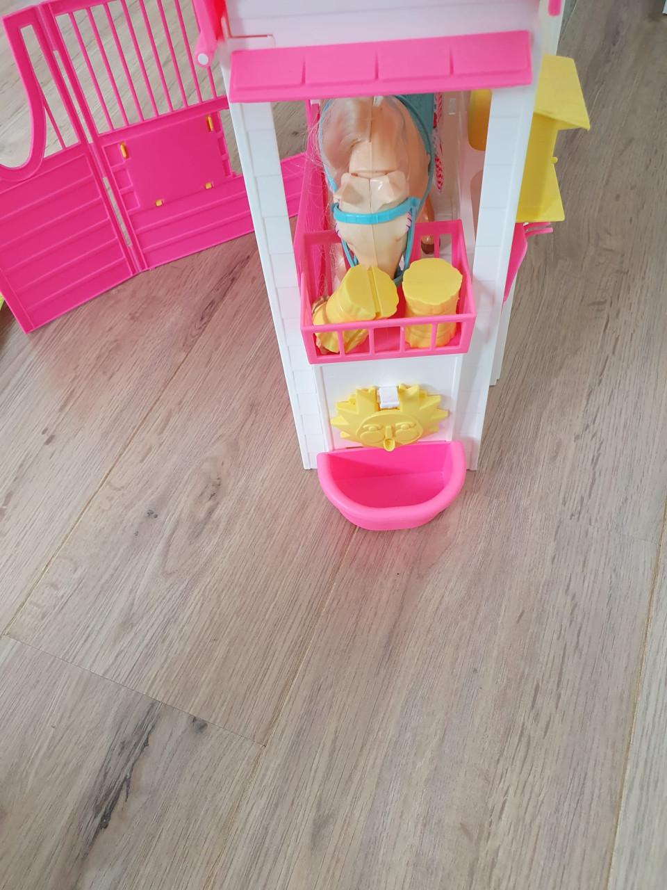 (vintage) Barbie paardenstal met paard