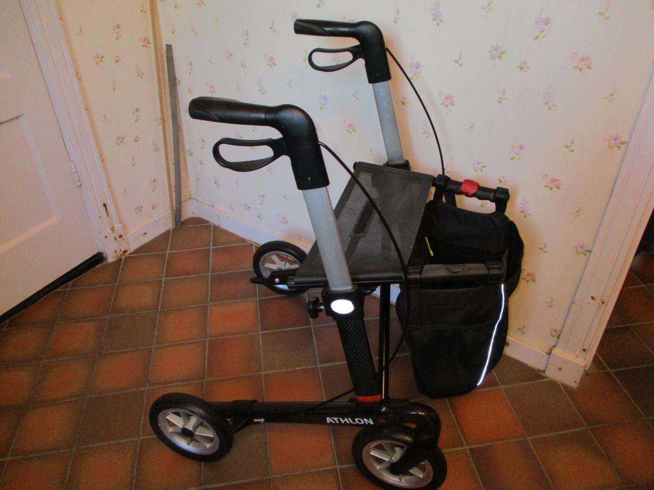 Athlon SL carbon fiber rollator 5,5kg (lichter komt U ze niet tegen)