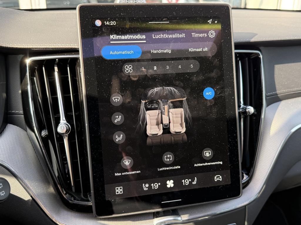 Volvo XC60 t6 awd gt ultra black edition recharge lounge