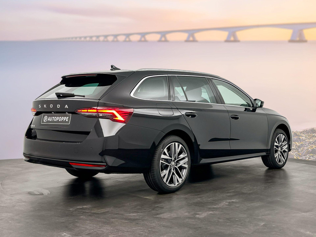 Skoda Octavia combi 1.5 tsi business edition plus 115pk