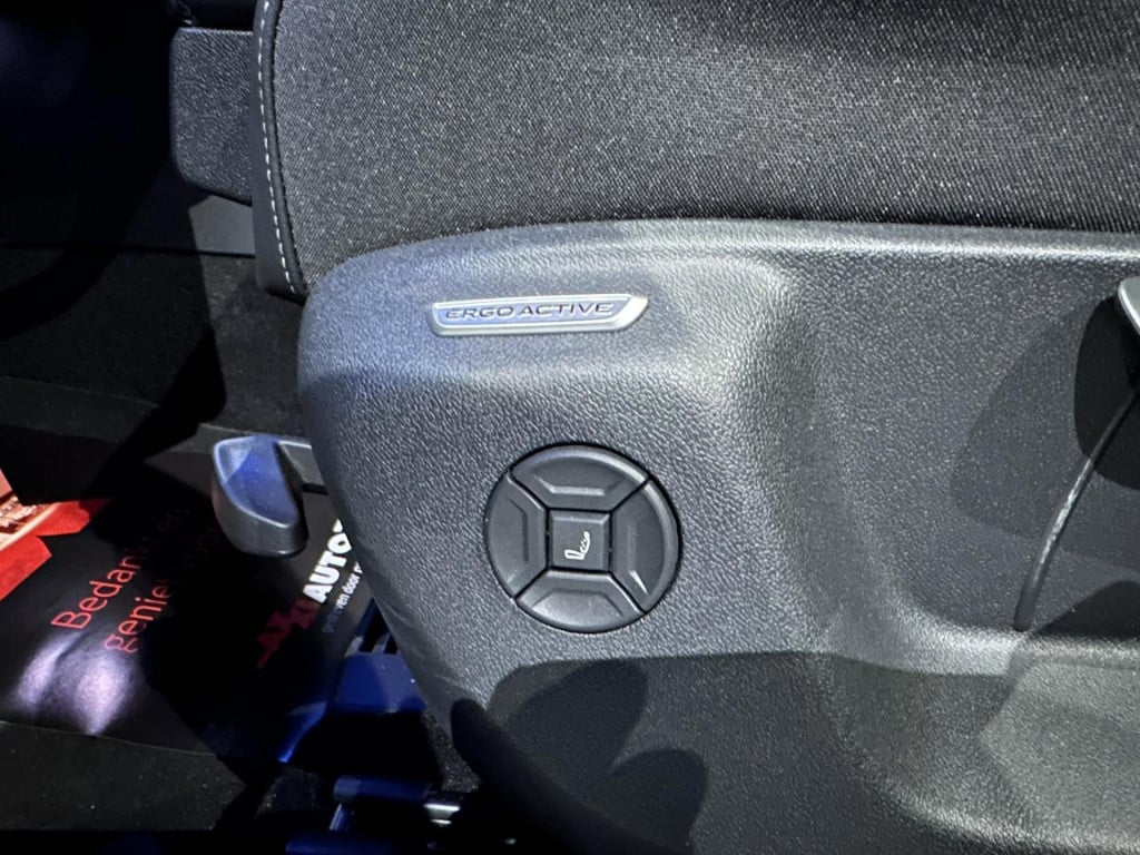 Volkswagen Tiguan 1.5 etsi r-line business *standkachel*pano*trekhaak*harma
