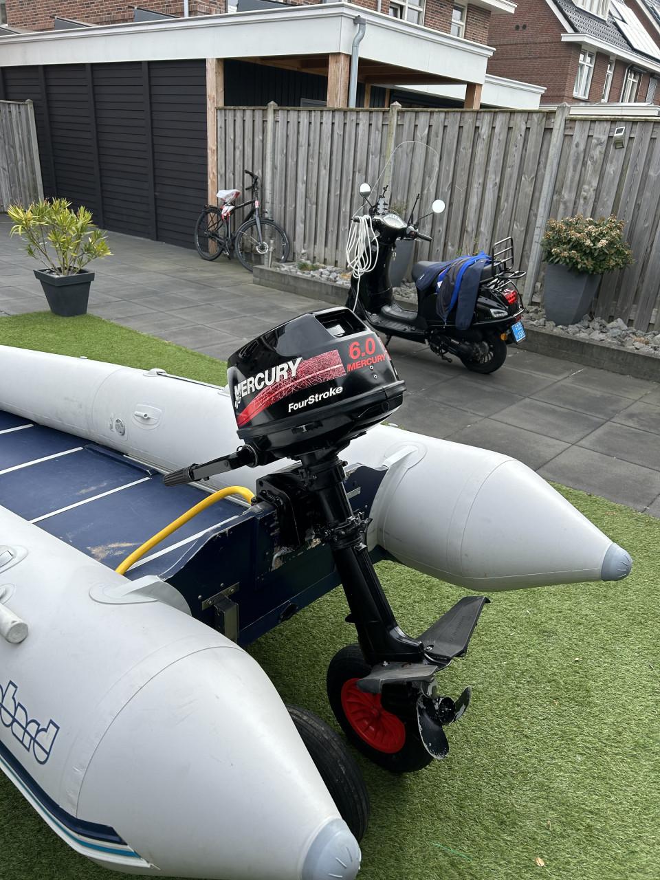 Zodiac met 6 pk buitenboordmotor