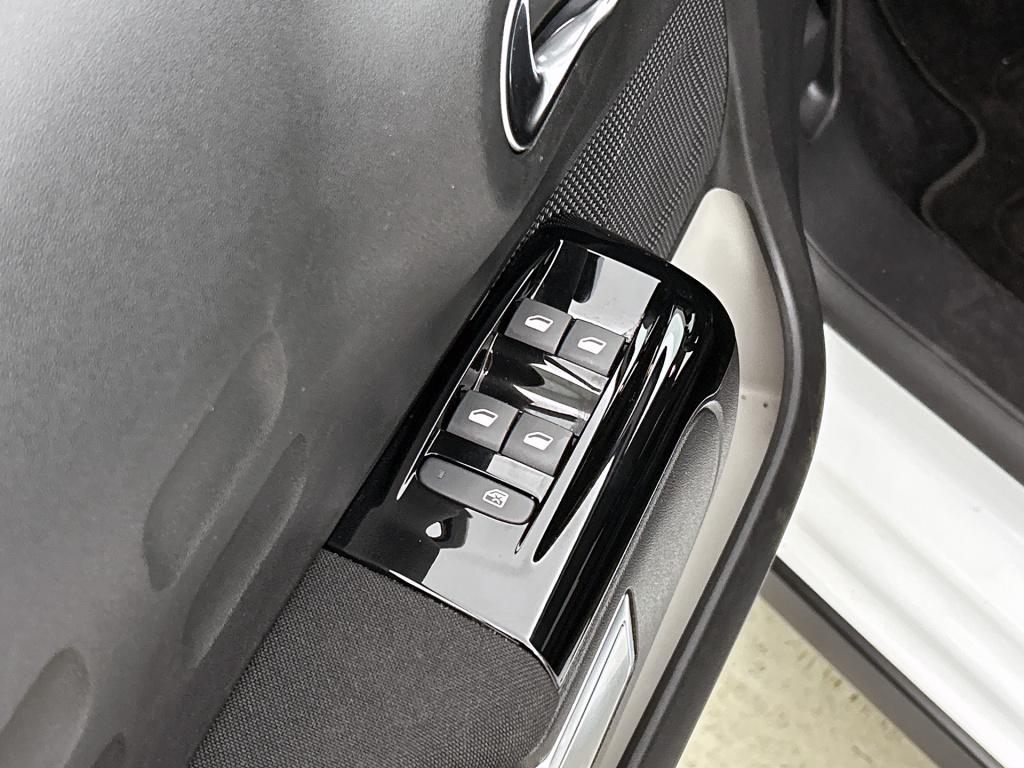 Citroen C3 82 pk feel pack | rijklaar | stoelverwarming | parkeersensoren |