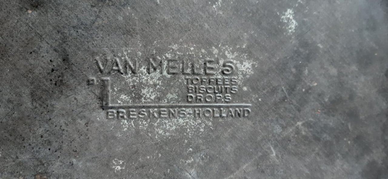 Blik van Melle's toffees, superieure kwaliteit,winkelblik