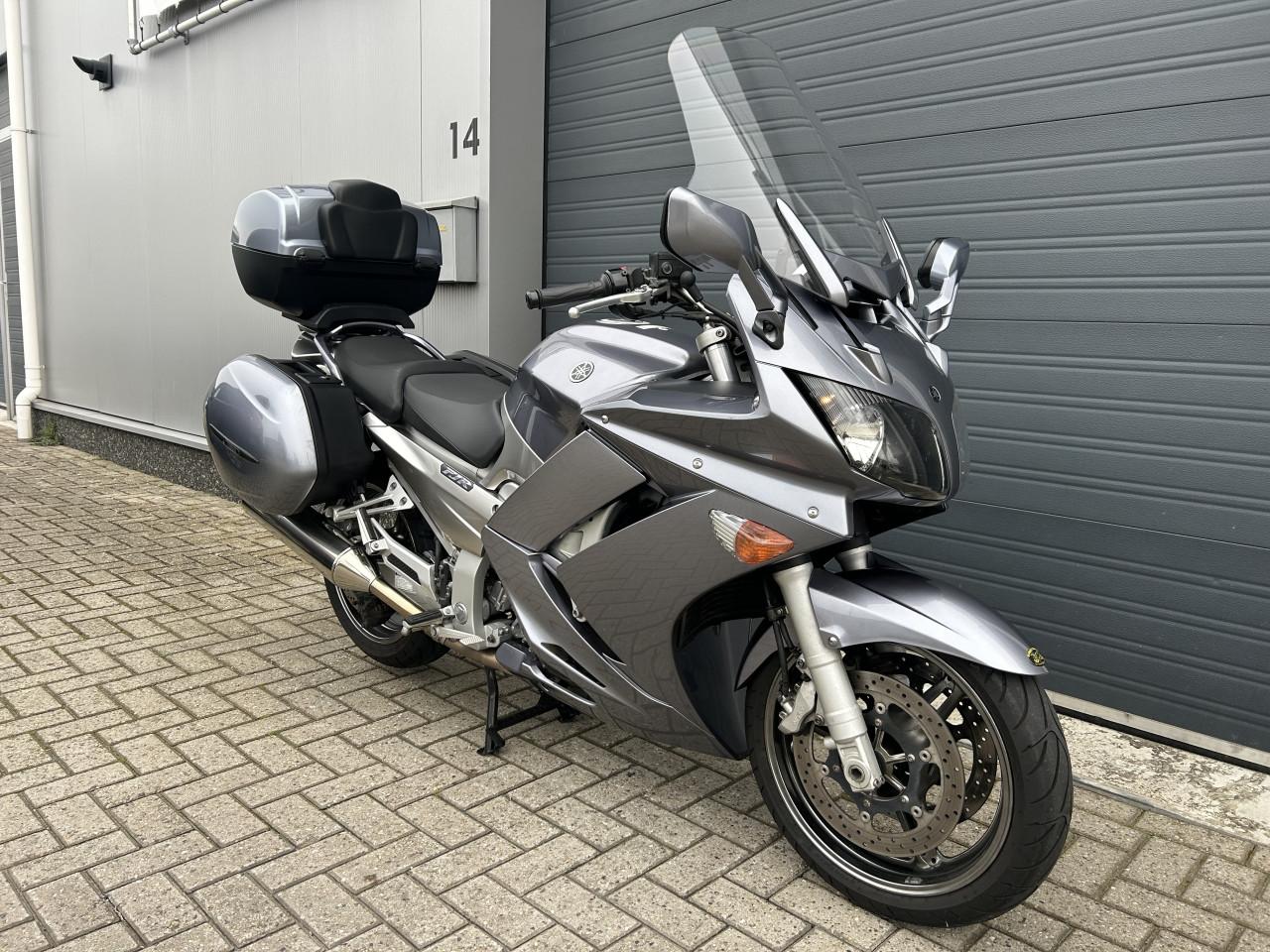 Yamaha FJR1300AS uit 2006 met 40 dkm, puntgave sportieve tourmotor €4500,-