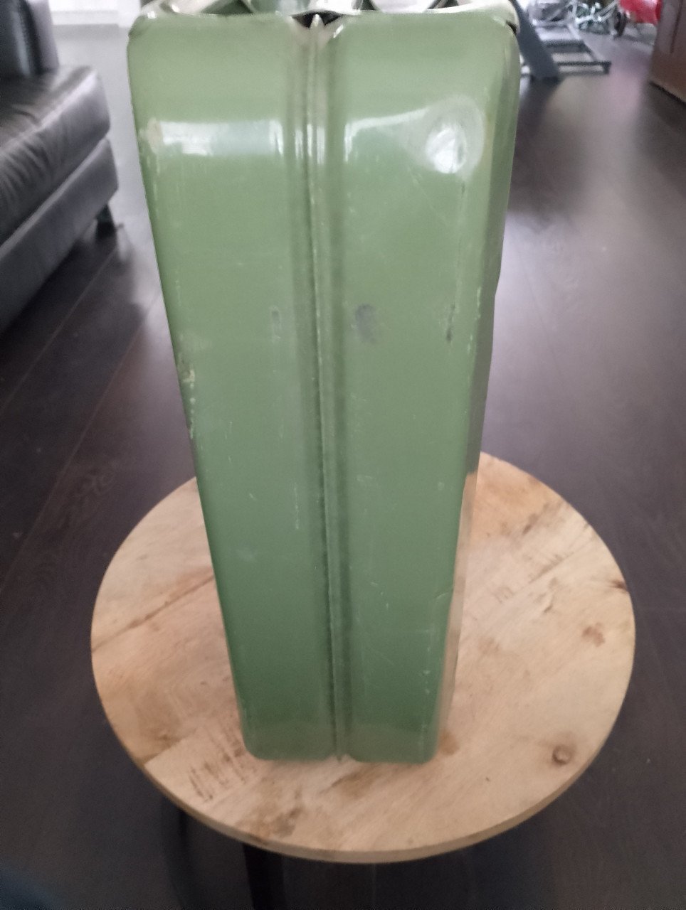 Stalen jerrycan