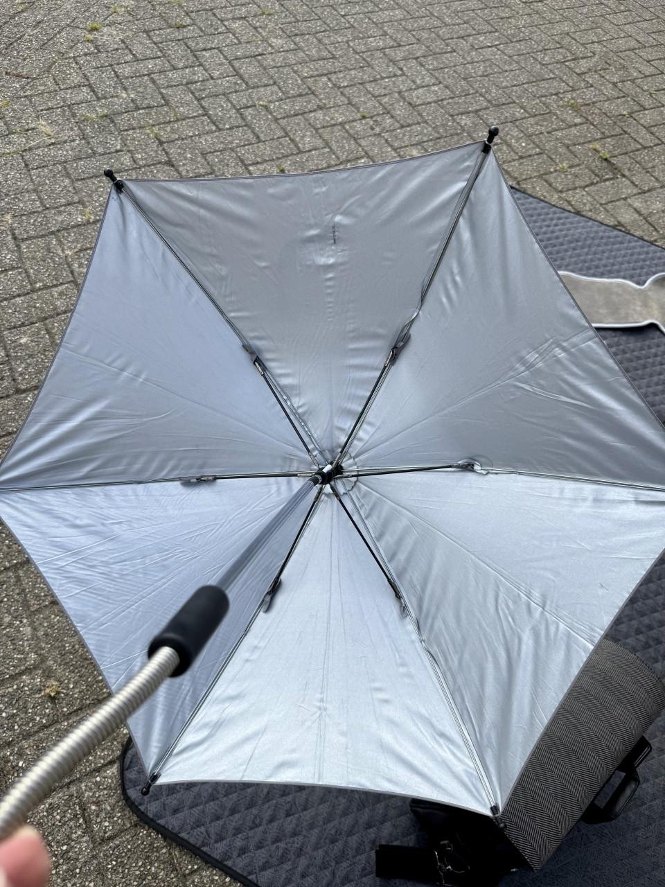 Nuna Mixx Suited zeer compleet incl. Nuna luiertas Verona