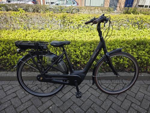 Schitterende Gazelle Orange C8 met Bosch middenmotor