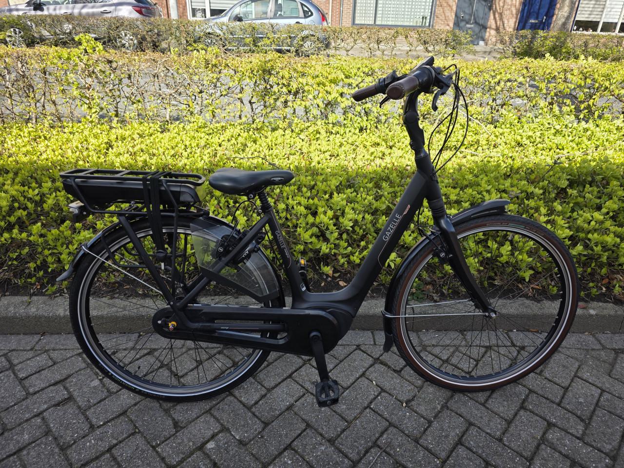 Schitterende Gazelle Orange C8 met Bosch middenmotor