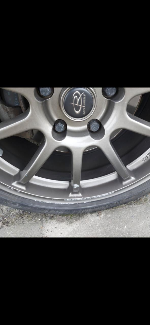 17 inch lichtmetalen velgen + zomerbanden