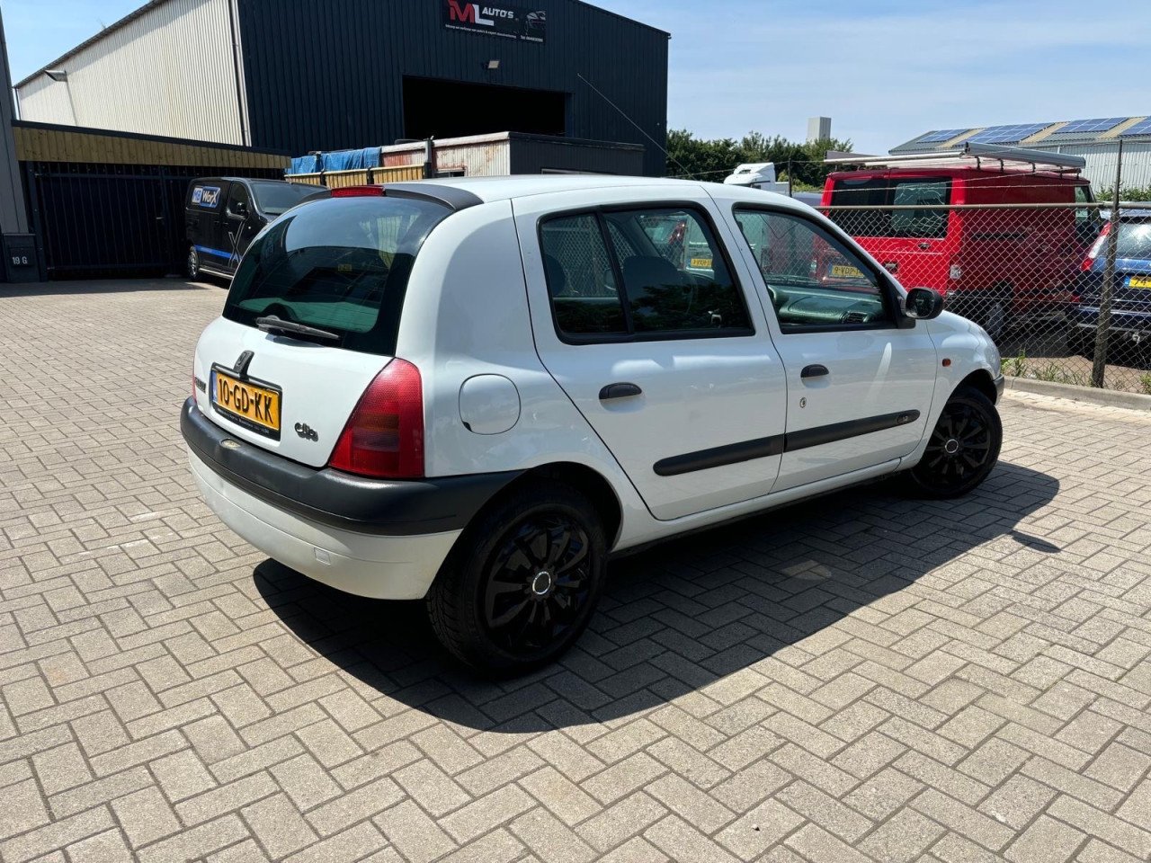 Renault Clio 1.2RN 167.261KM Vol Jaar Apk