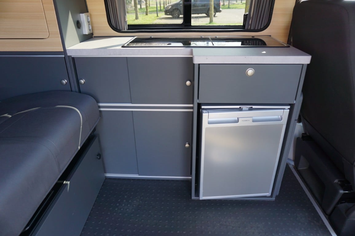 Volkswagen T6 Outdoor Camper Vans 2015 met 126.000km Euro 6
