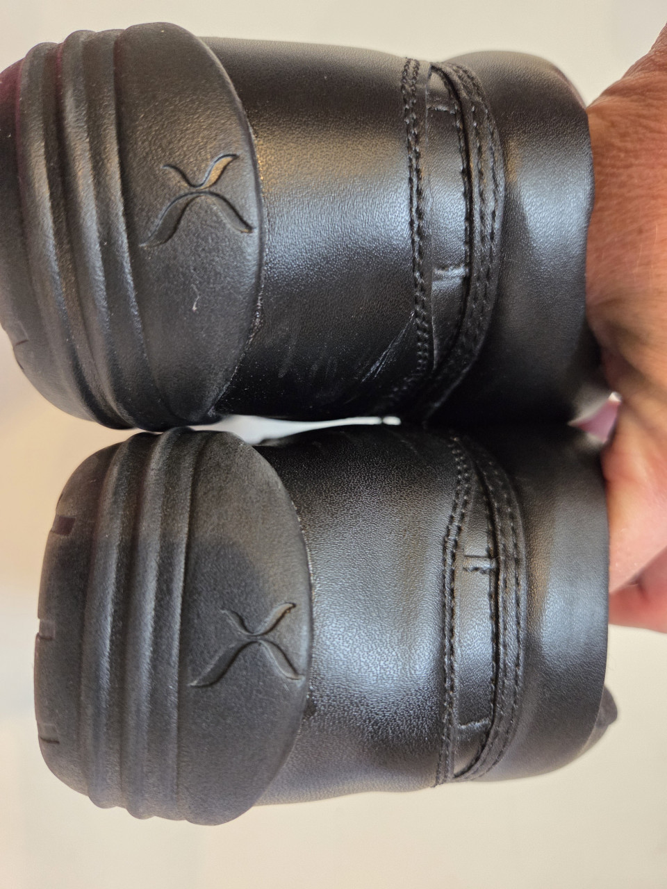 Body action goes, Capezio dans  Sneakers