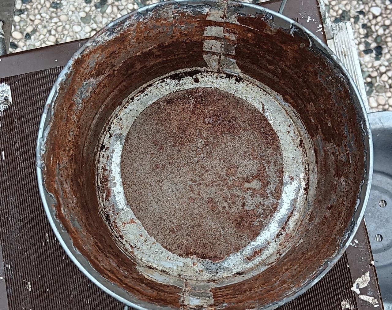 ZILVER-/METAALKLEURIGE BLOEMBAKJES