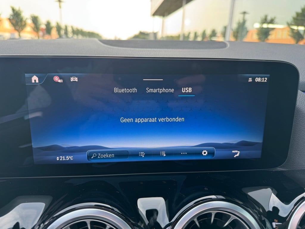 Mercedes-Benz Gla-klasse 250 e amg line automaat / panoramaschuifdak / face