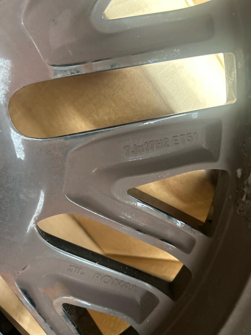 Originele VW 17 inch Ronal velgen 5x112 ET51 . Bieden vanaf €500.—