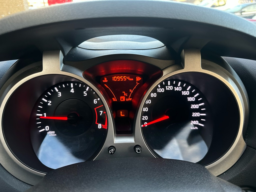 Nissan Juke 1.6 connect ed. cruise control / camera / climate
