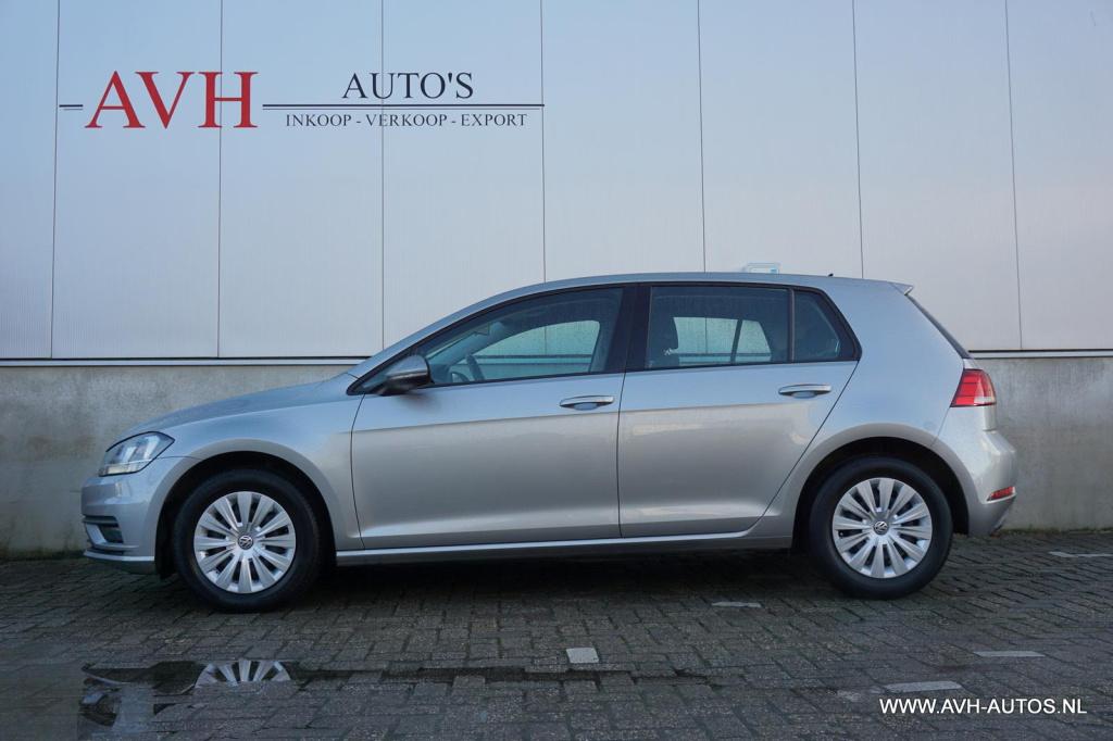 Volkswagen Golf 1.0 tsi trendline