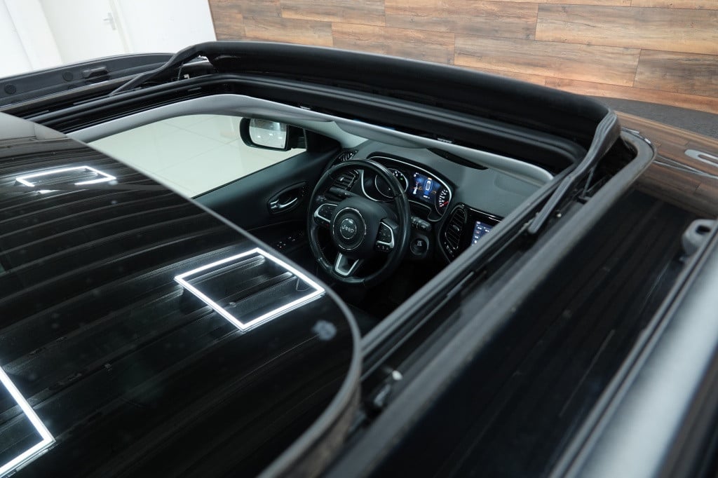 Jeep Compass 1.4 multi-air 4x4 | pano | acc | camera |