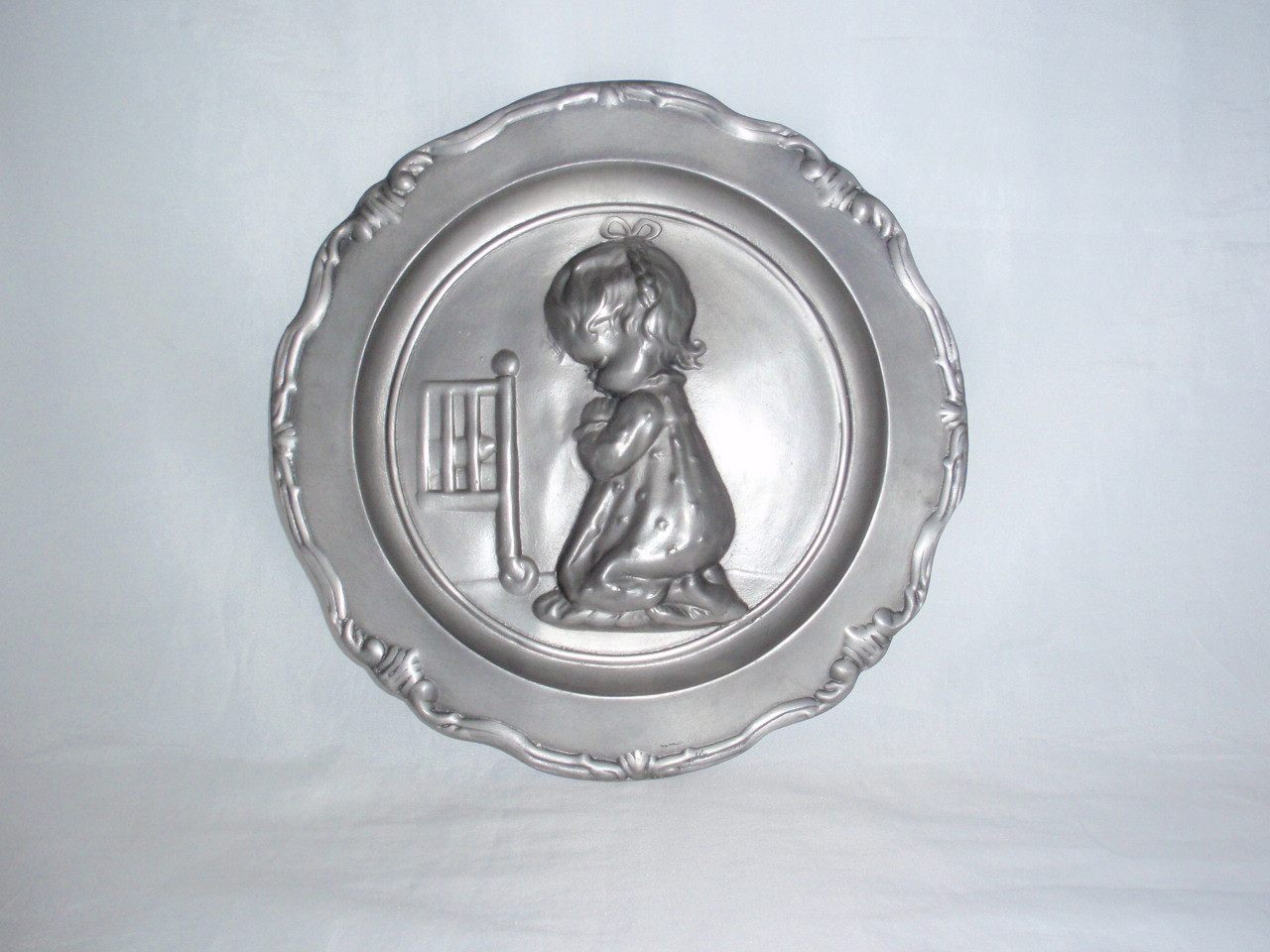 Tin - Wandbord met kindje