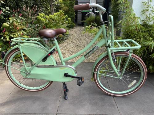 Meisjesfiets 24 inch wielen in goede staat
