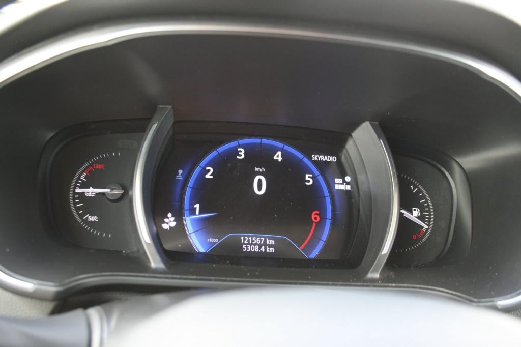 Renault Megane 1.3 tce limited / trekhaak / navi / pdc / keyless