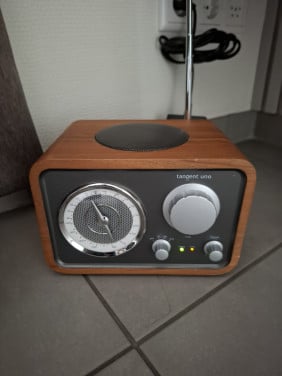 Tangent Uno tafelradio.