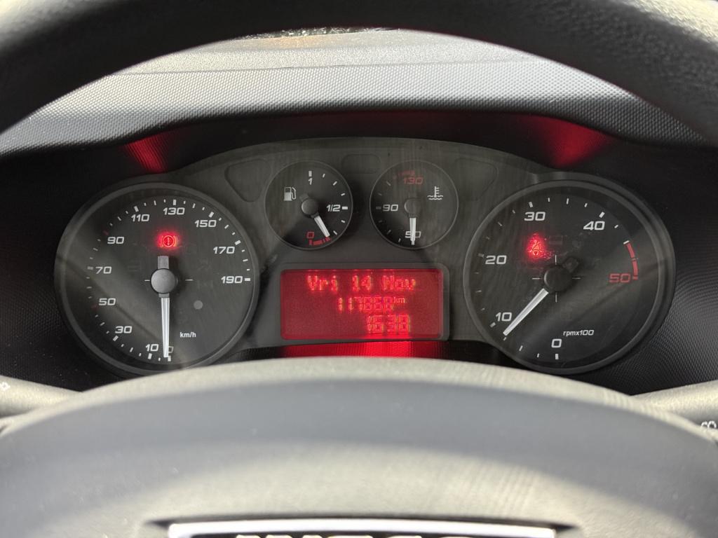 Iveco Daily 35c16v 2.3 410 bakwagen | dubbel lucht | cruisec. | airco