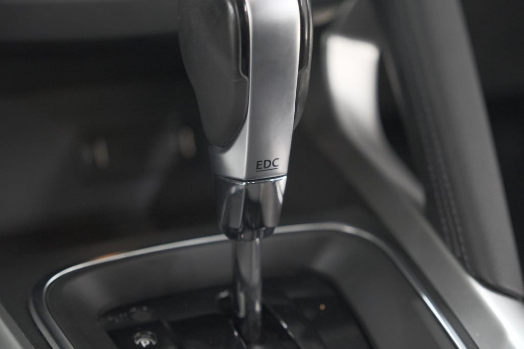 Renault Kadjar tce 160 edc intens | trekhaak | navigatie | camera | stoelve