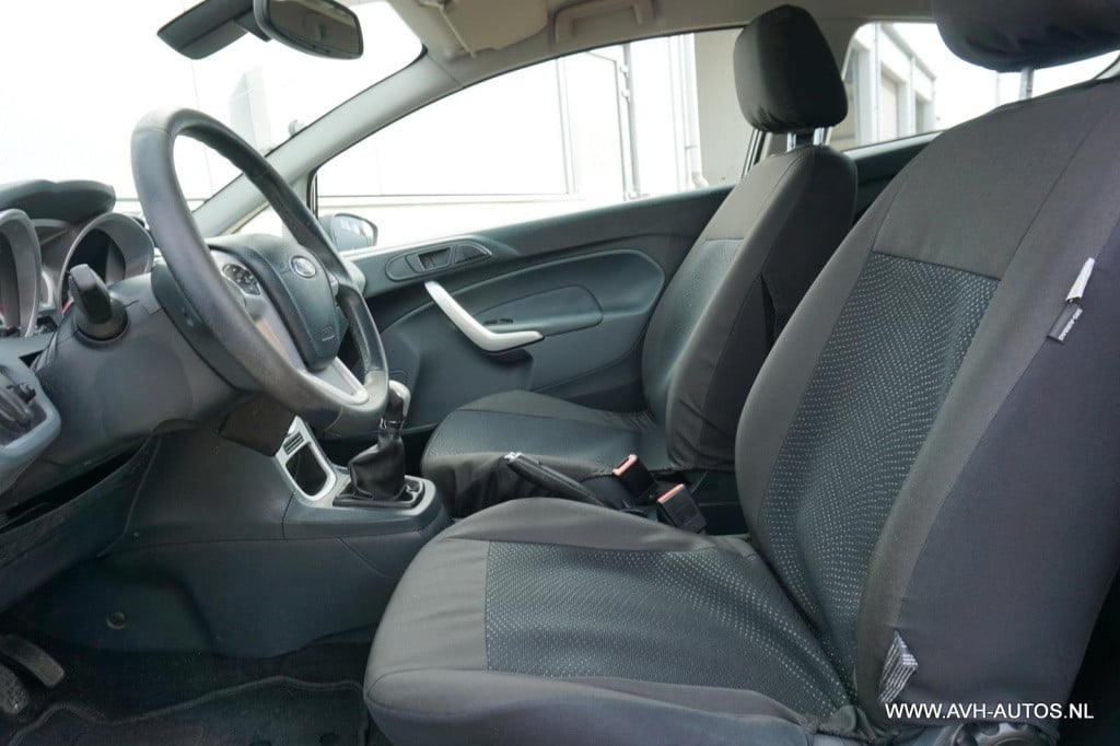 Ford Fiesta 1.4 titanium