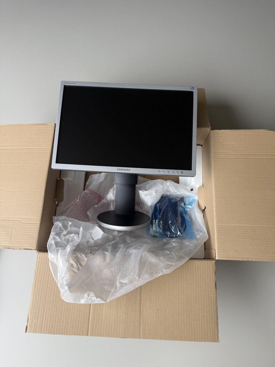 Samsung 22 inch monitor