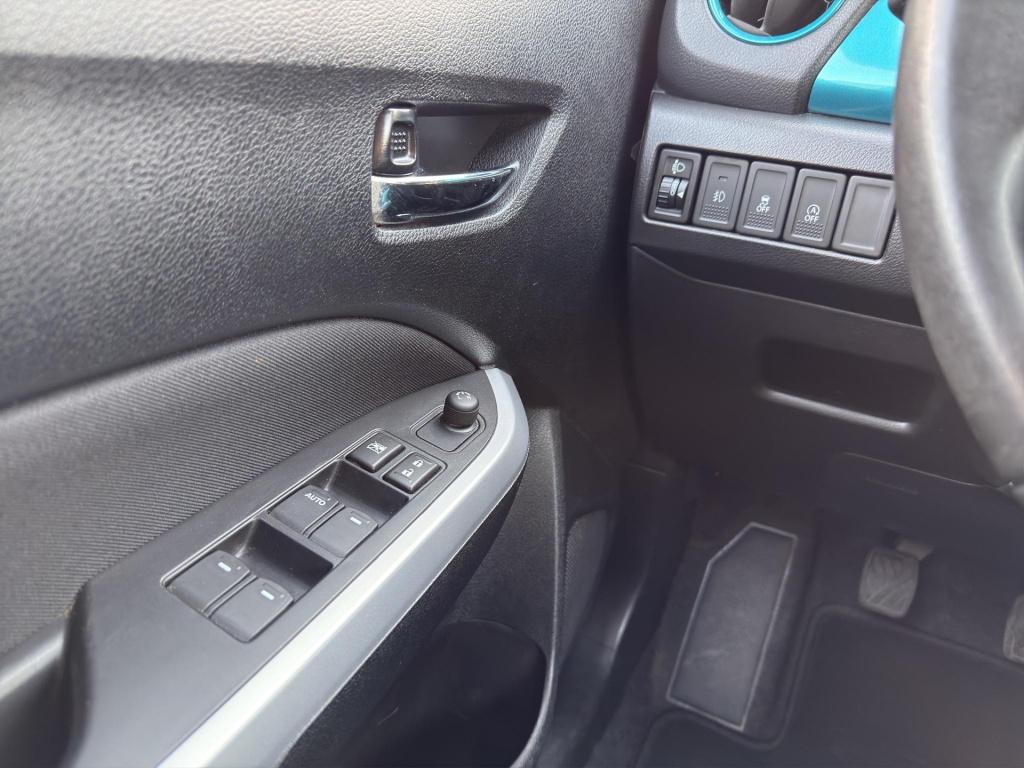 Suzuki Vitara 1.6 business edition "lage kilometers " | climate controle | 