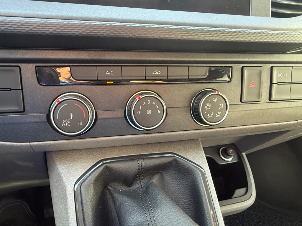 Volkswagen Transporter 2.0 tdi l2h1 30 dc comfortline 6 persoons