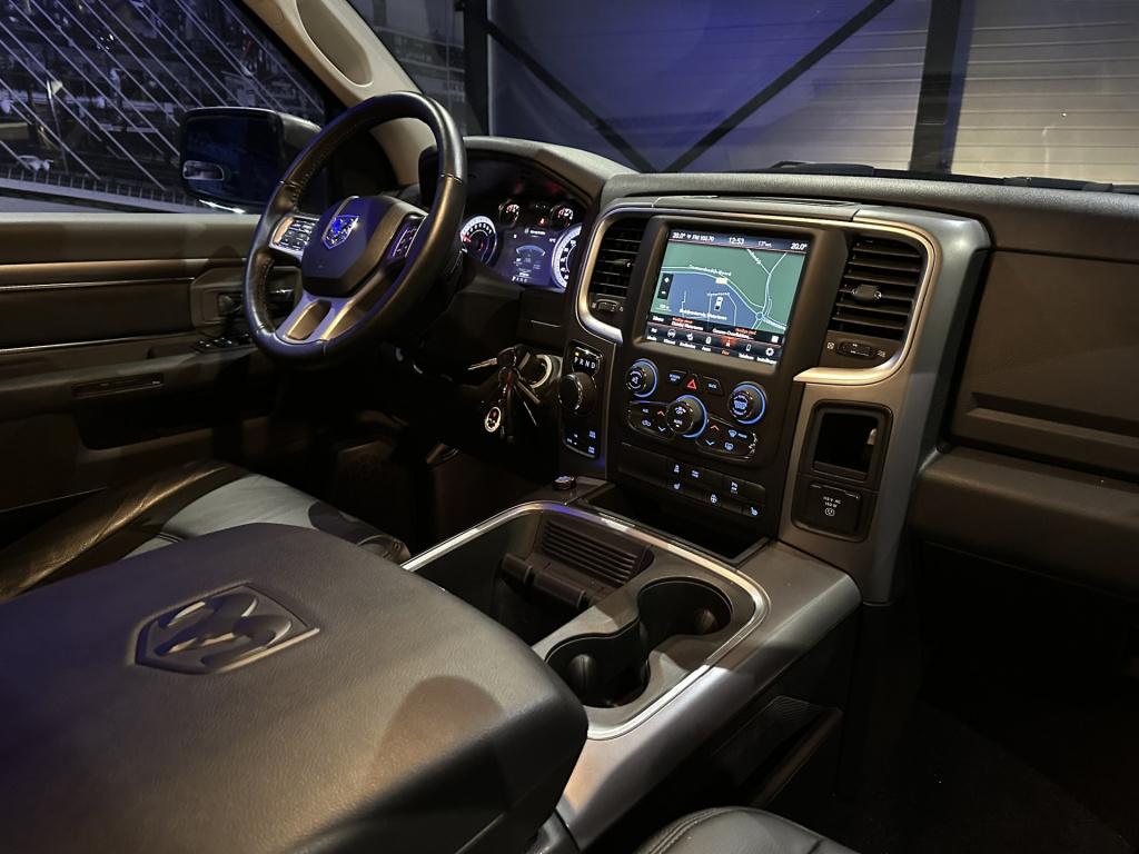 Dodge Ram 1500 5.7 v8 crew cab 5'7 *nl-auto*btw*leer*camera*prins lpg*