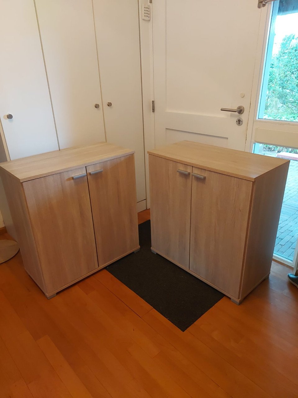 2 leuke wandkasten | € 15,- per stuk